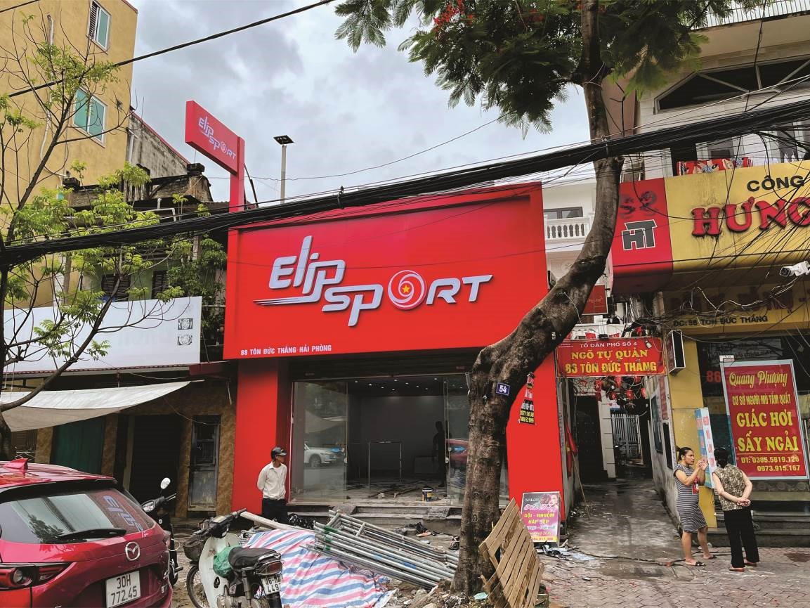 Hệ thống showroom ELIPSPORT 15 anh15