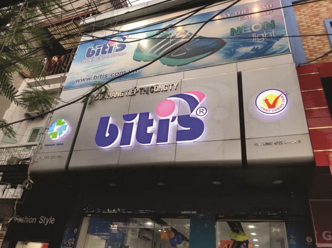 Sản xuất thi công chuỗi cửa hàng giày dép Biti’s 6 bitis hai phong