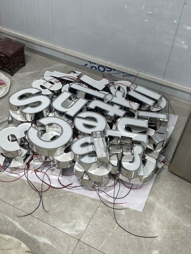 Thi công bảng hiệu showroom SCG Home 8 scg3